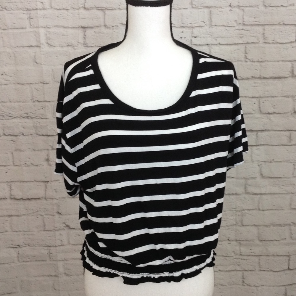 🍁 Gap Black & White Striped Top Size Large